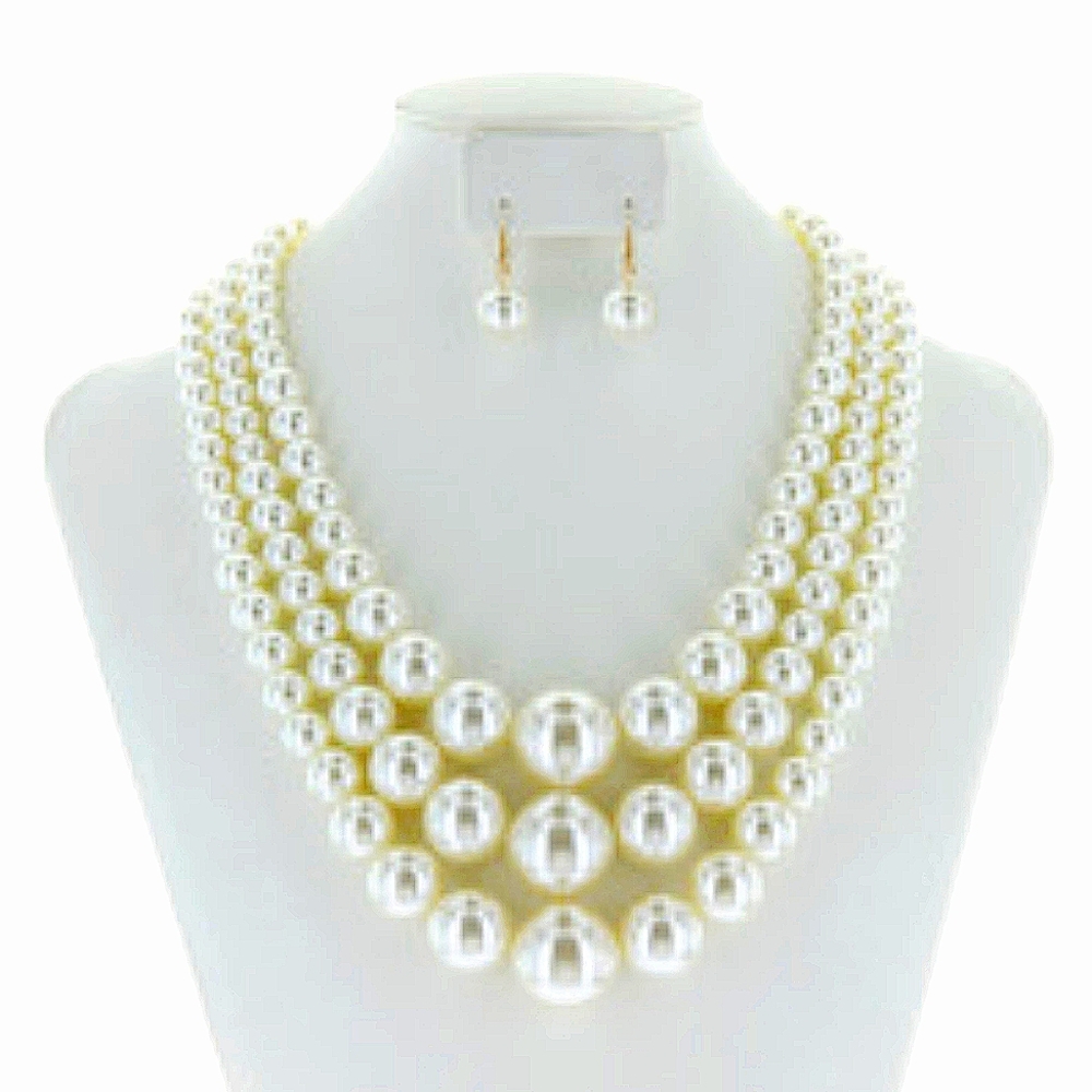 Three Strand Faux Pearl Necklace NWT